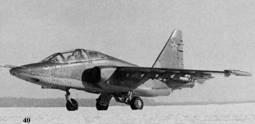 Su-25 原型机，T-8-UB